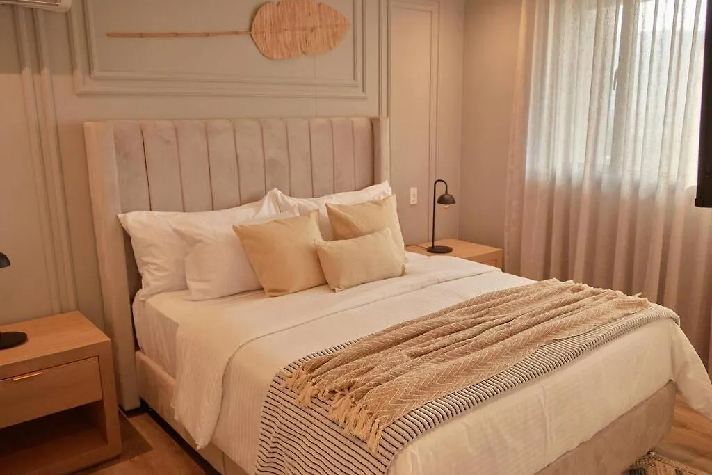 Go Living Suites: Your Medellin Retreat 아파트